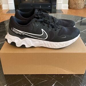 Nike Renew. BRAND NEW